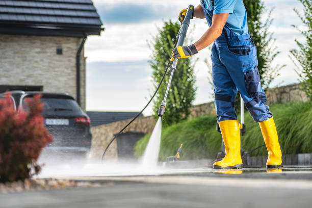 Best Concrete Pressure Washing  in Frontenac, MO